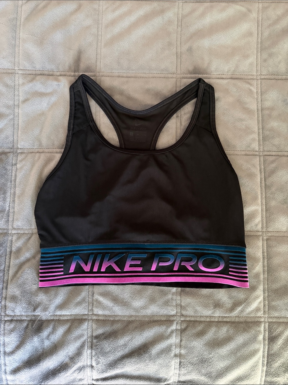 1355 Nike Pro Racerback Lined Sports Bra Sz.S  Womens